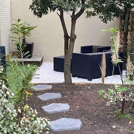 Studio Equipe En Rez De Jardin Villeurbanne Eksteriør billede